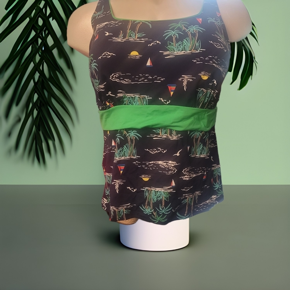 Women’s 18W Navy w/Green Tropical Print Swim Top
